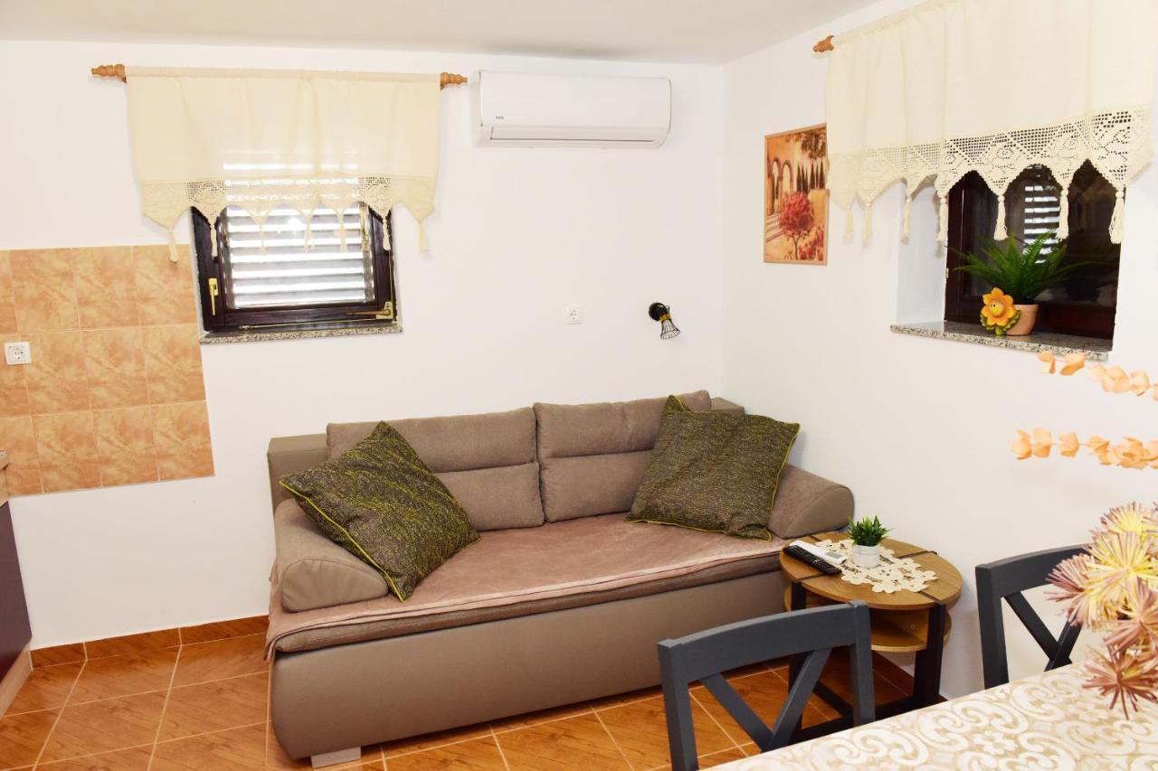 Bingo Apartment *